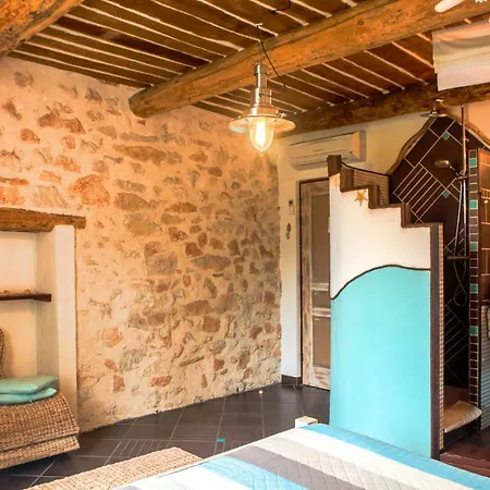 Le Manoir De